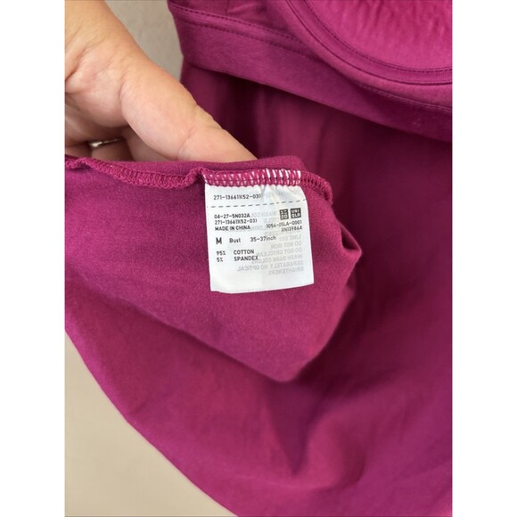 Uniqlo Women’s Medium Magenta Cami Tank Top Built In Bra Adjustable Straps - Picture 4 of 5